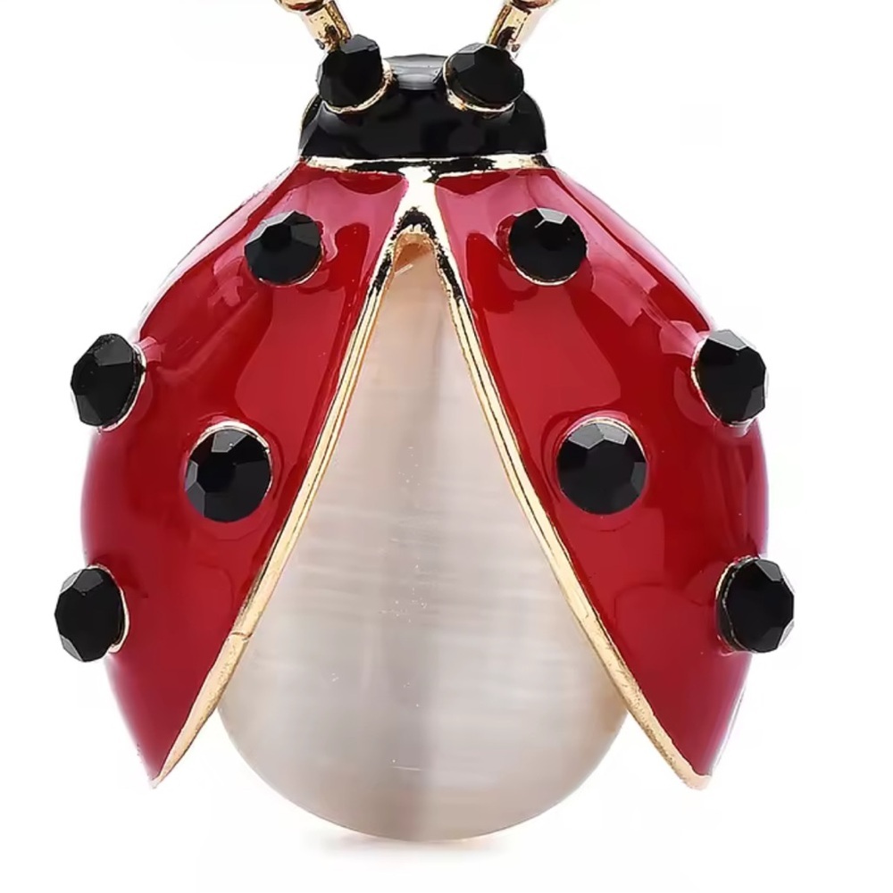 Red Ladybug Gold Brooch - Picture 4 of 6